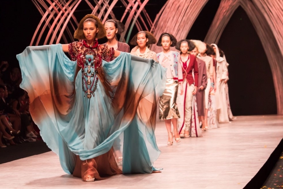 French designer Julien Fournié to introduce collection at AVIFW Spring/Summer
